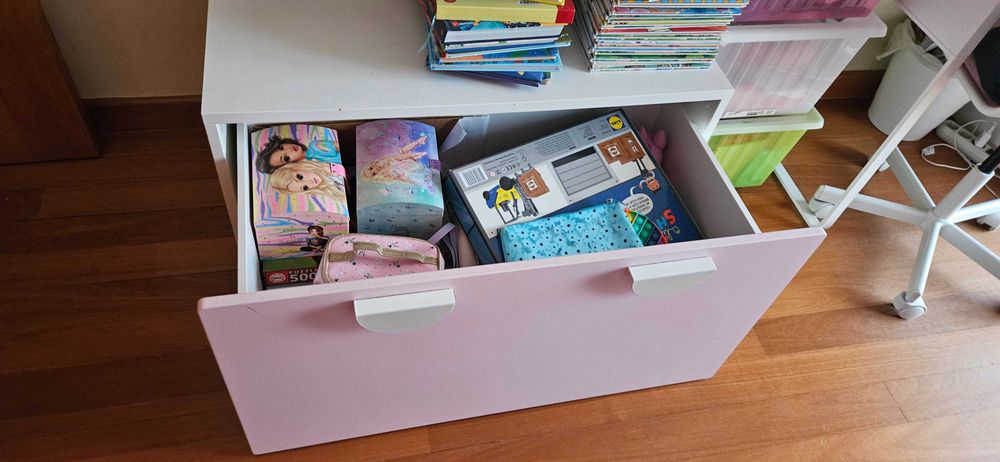 Móvel e Baú quarto criança