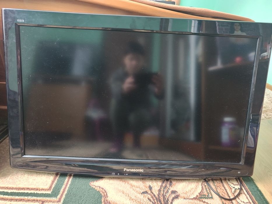 Продаються телевізори .