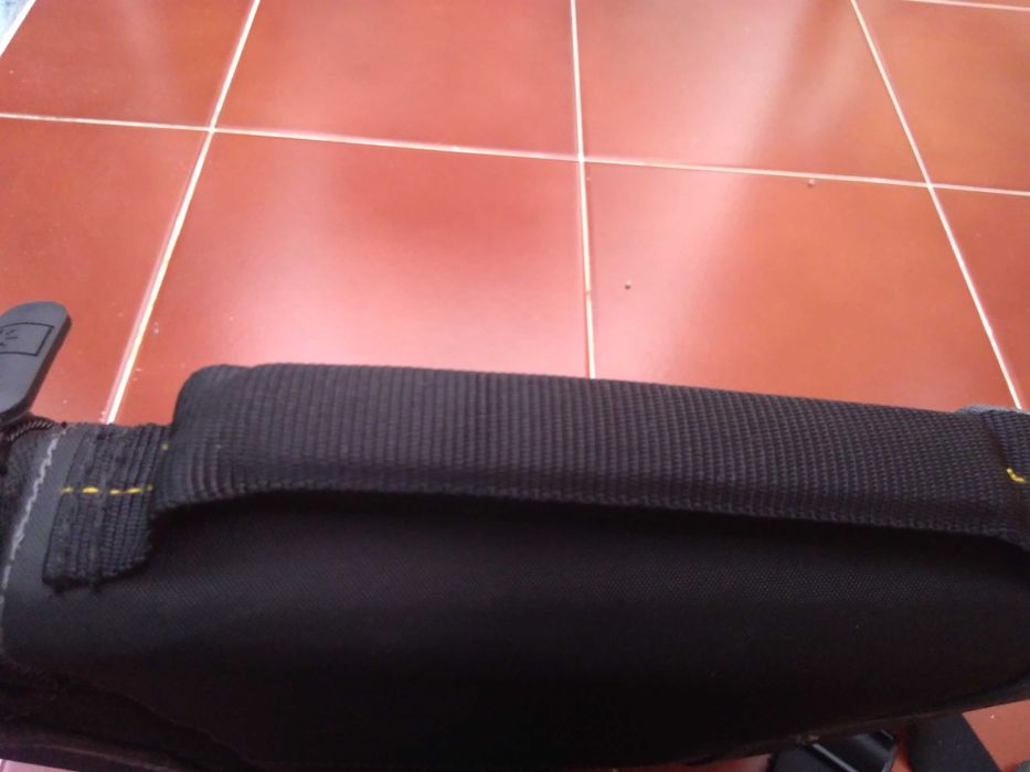 Mala semi-rigida Case Logic