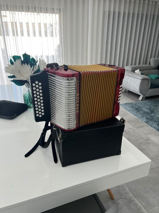 Concertina Hohner corona II - em bom estado