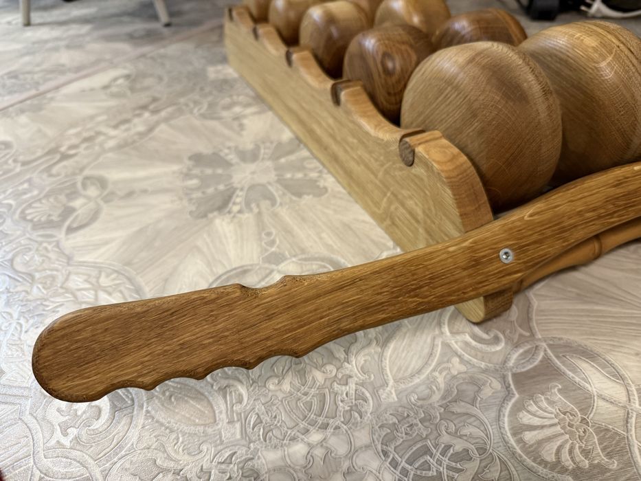 Масажер-тренажер для спини