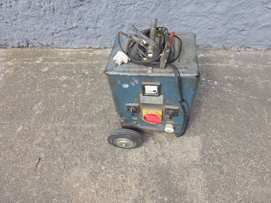 Prostownik BESTER BZA-24/25