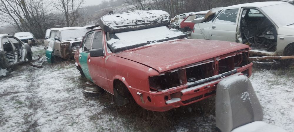 Пружини +полуося +щеплення  Ауді  80 б2