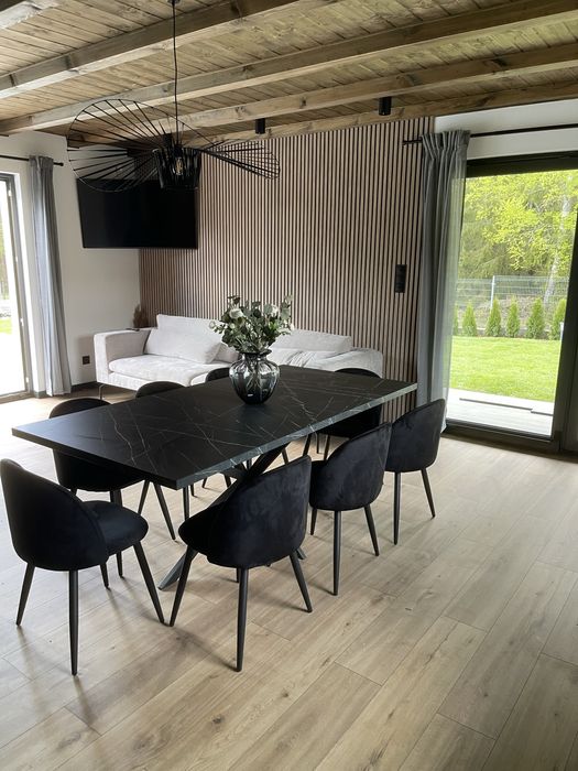 Dom z basenem na Mazurach