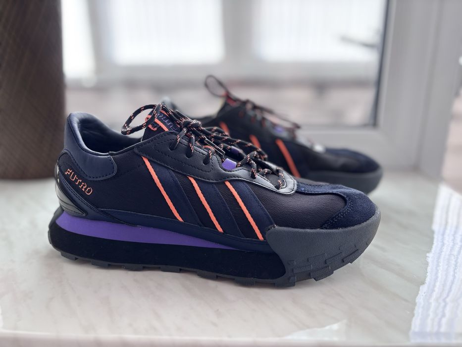 Мужские кроссовки adidas futro размер 41