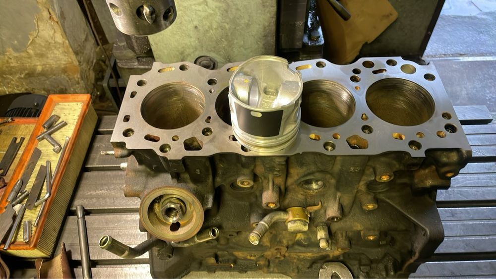 Гильзовка росточка блока v-образного алюминевого шліфовка коленвала