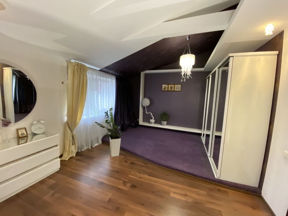 Продажа 2- уровненной стильной 4 комнатной квартиры