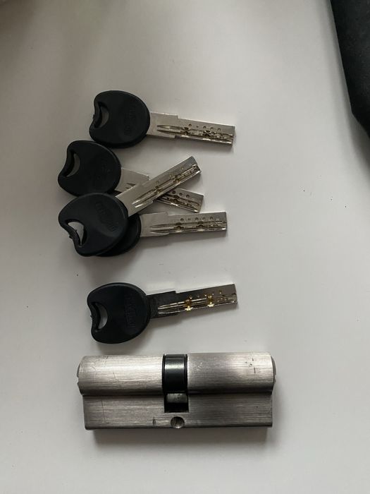 Сердцевина для замка  дверного