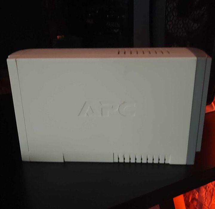 APC Back-UPS CS 500 без АКБ