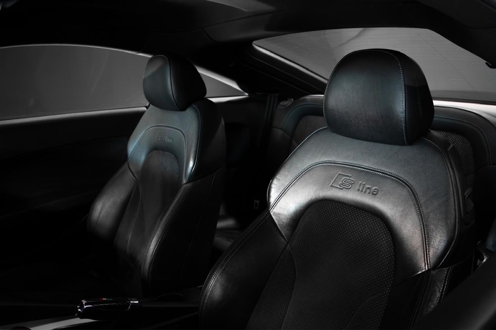 Audi TT 2.0 TDI 170 CV Ano 2012 ( Versao SLIne )