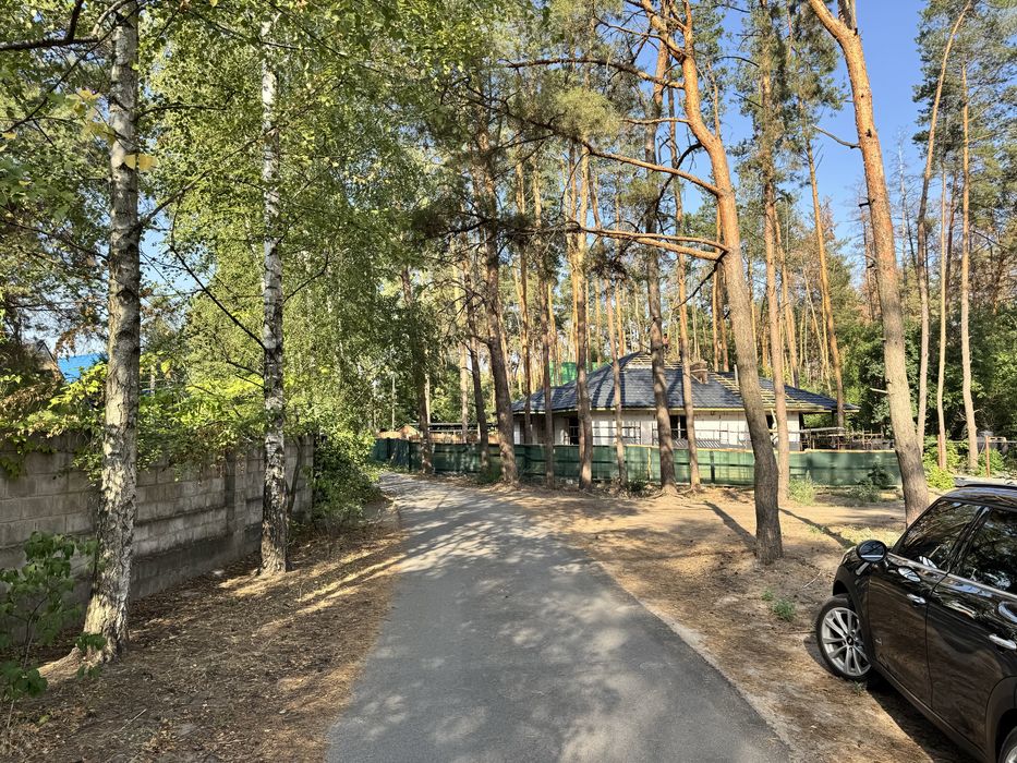 Продам участок рядом с рекой.