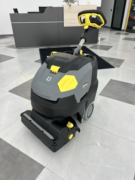 Відновлена  підлогомийна  машина Karcher BR 35/12