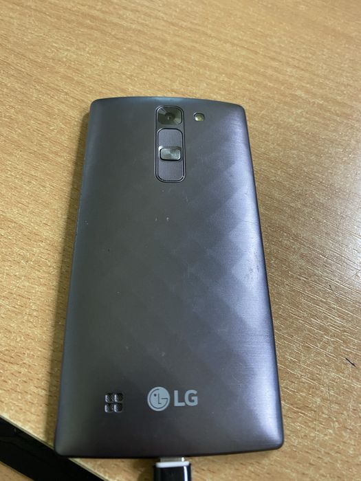 HD IPS дисплей 5.0’’, Селфи-камера 5 Мп, поддержка LTE