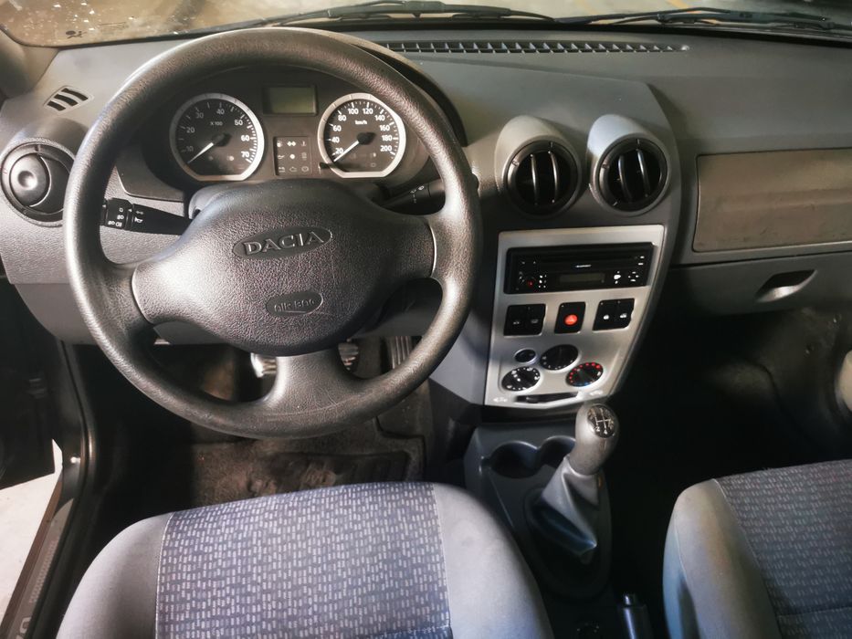 Dacia Logan 1.5dci de 7Lugares com Bola de reboque(Diesel)de 2008