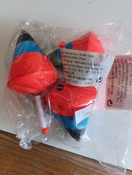 Material de pesca, diversos, a preços baixos