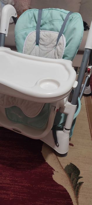 Продам стульчик для кормления