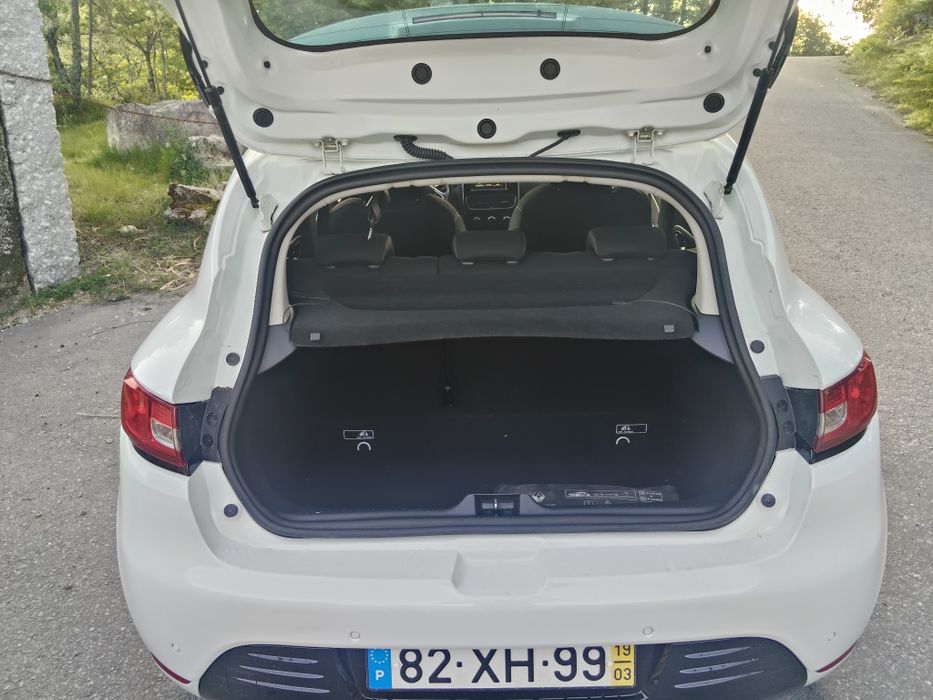 Renault Clio 0.9 TCE limited..só 69 mil km.nacional
