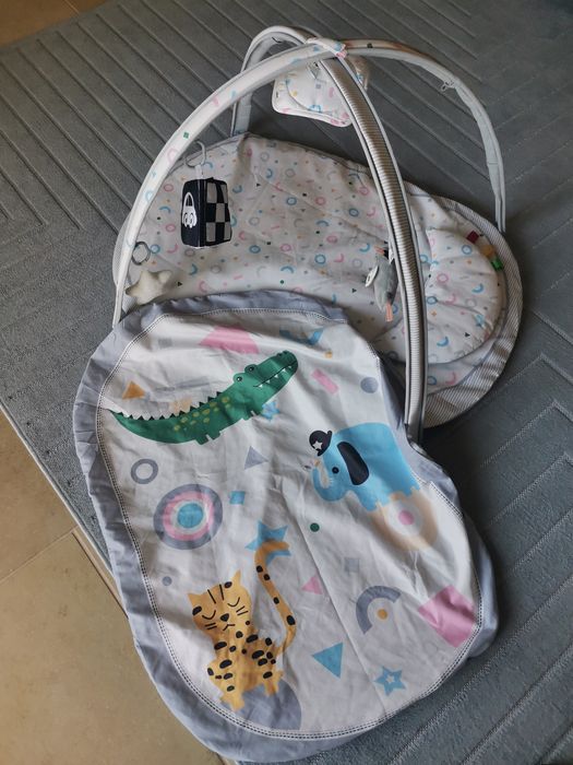 Ginásio de atividades para bebé