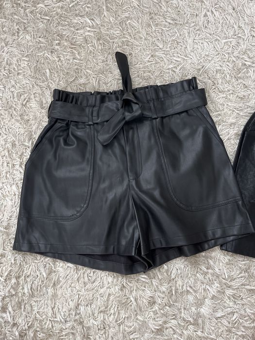 Шорти та спідниця жіноча з еко-шкіри