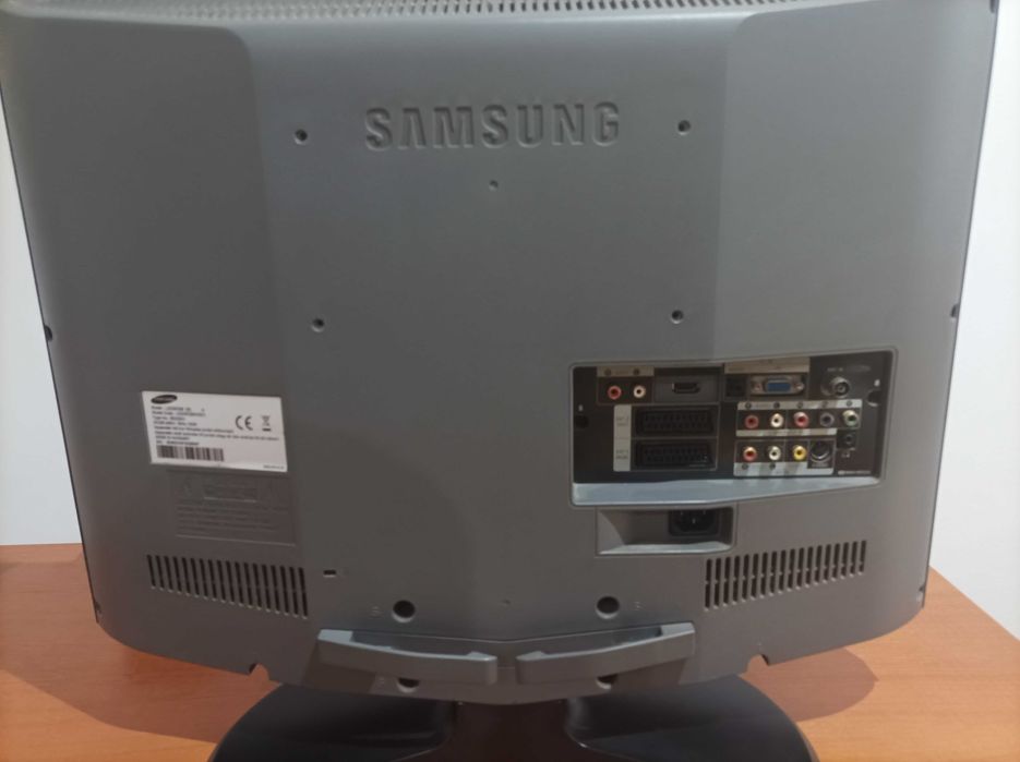 Tv Samsung 23"LE23R32B