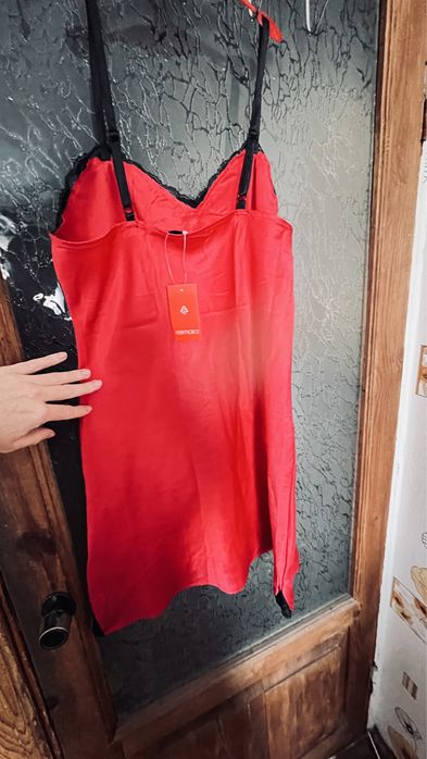 Пеньюар нічний червоний