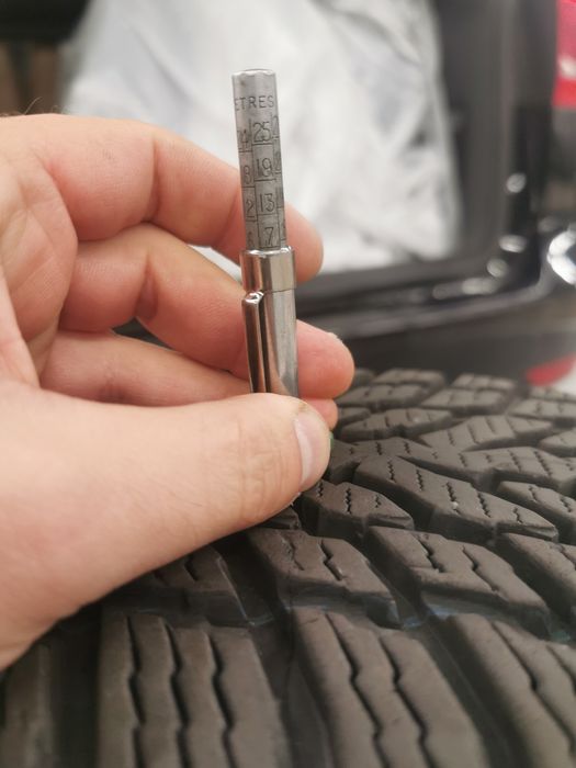 Koła zimowe 205/ 60 r16 VW Nokian