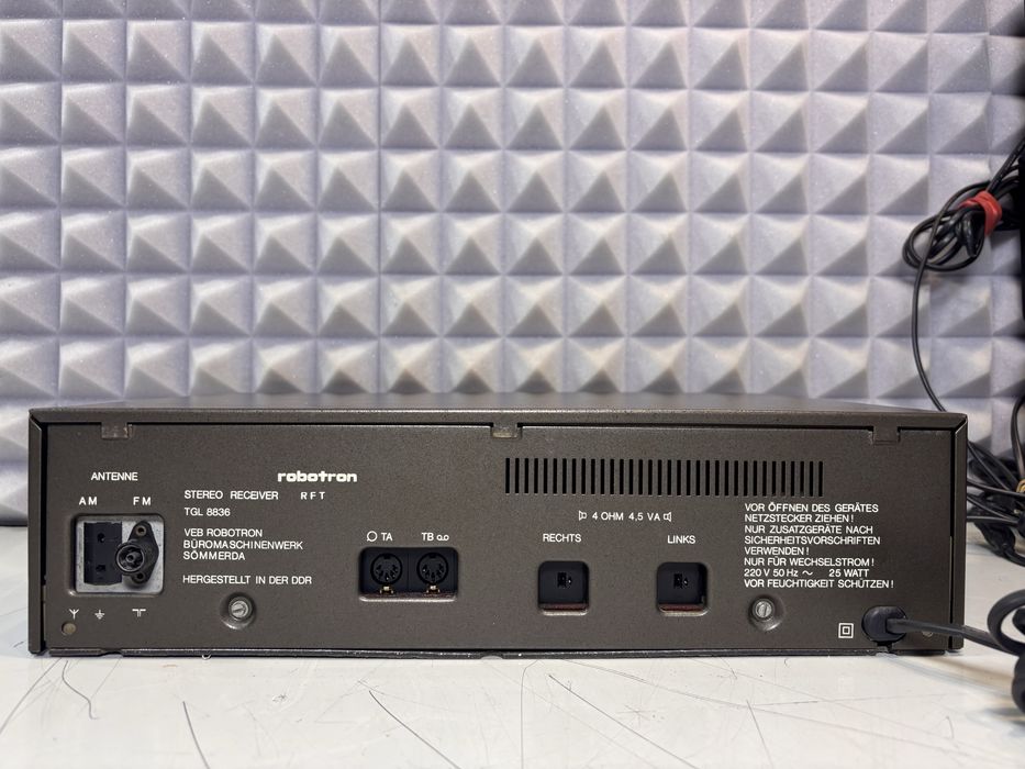 Amplituner RFT ROBOTRON SR 2410