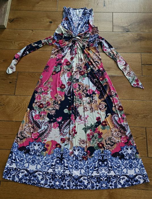 Sukienka maxi w kwiaty rozmiar M/L