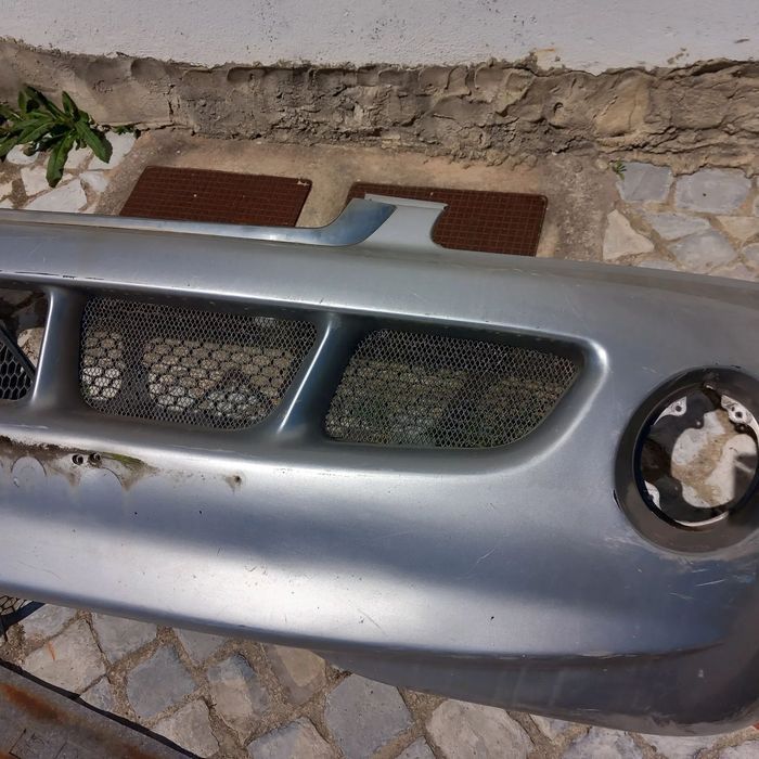 Para choques frente hyundai h1 ano 2001