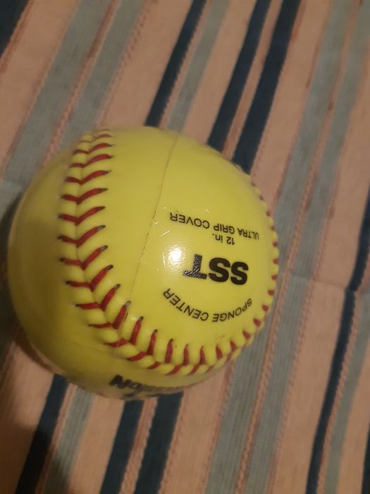 Bola de basebol nova