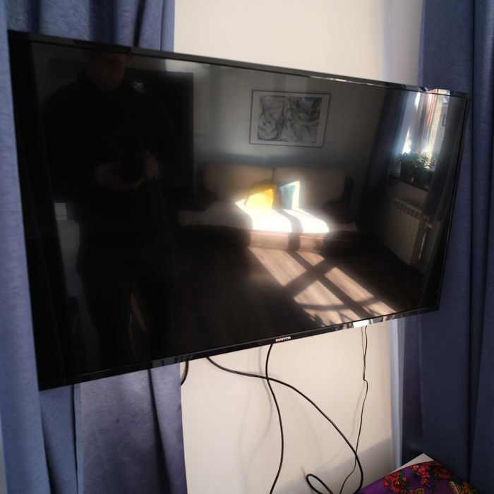 Telewizor Manta (monitor) ok. 32 cale