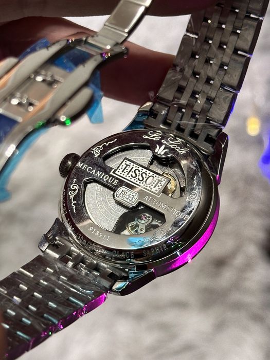 Часы tissot le locle