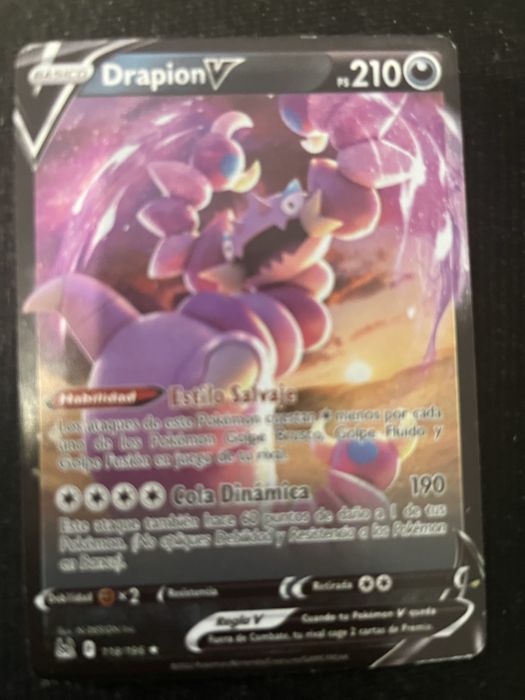 Muitas cartas Pokémon