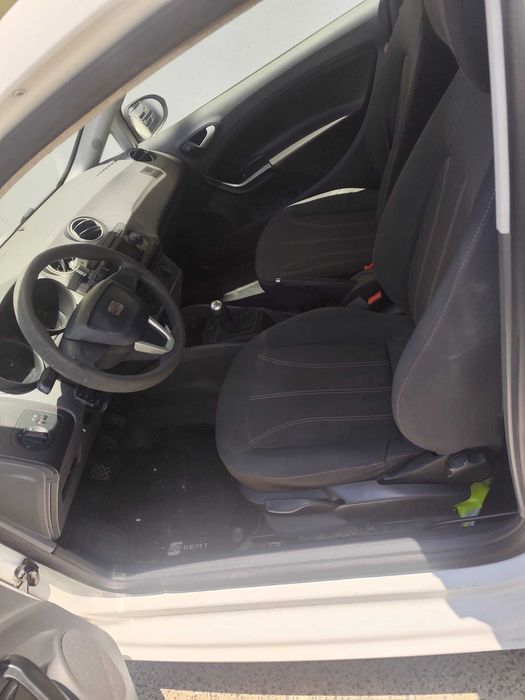 Seat Ibiza 2010 comercial