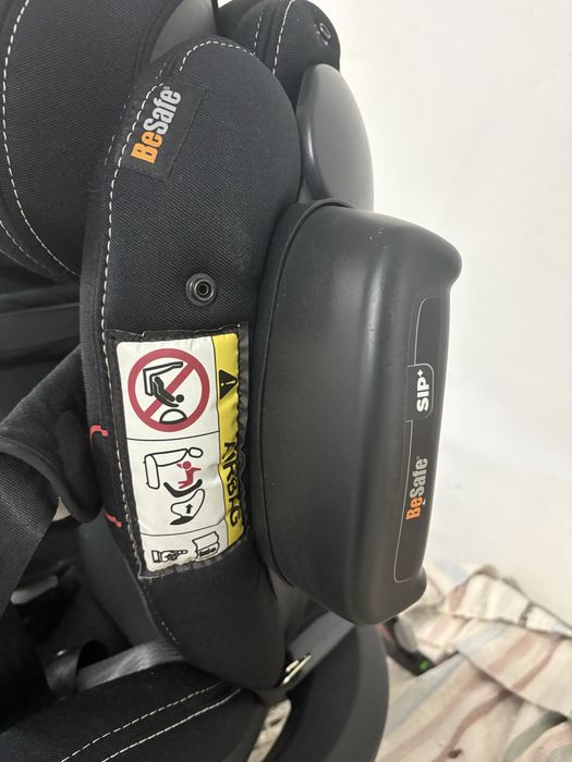 Cadeira se cintos para carro Bebe Safe