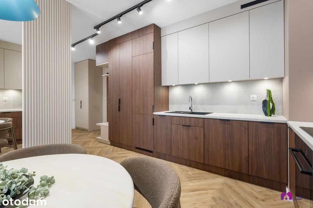 Przepiękny CZEKOLADOWY apartament z PRZESZKLONYM balkonem