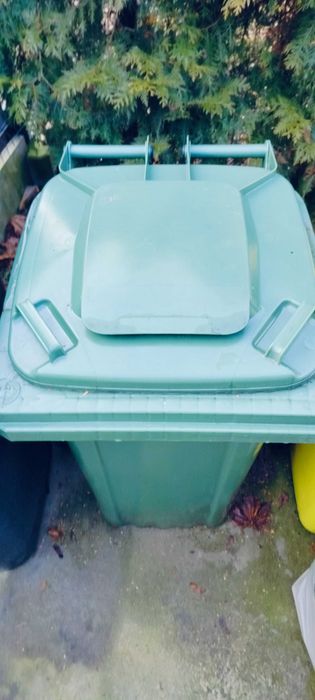 Sprzedam kosz odpady bio i na szkło