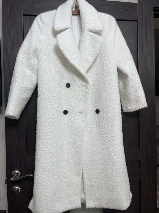 Продам двобортне пальто