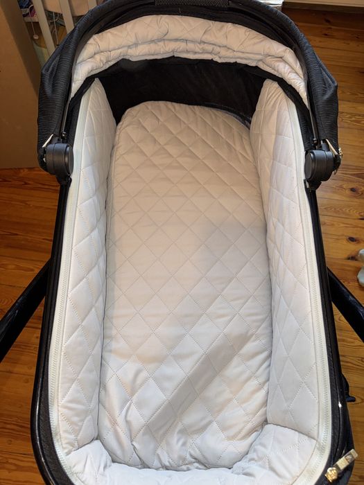 Venicci Upline Black plus adaptery