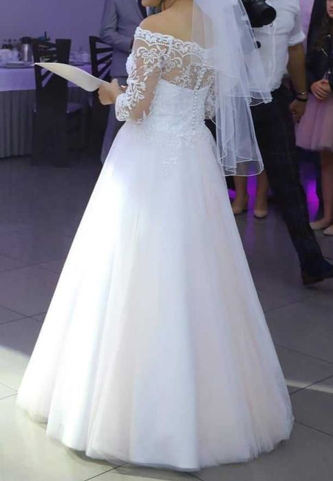 Suknia ślubna hiszpanka