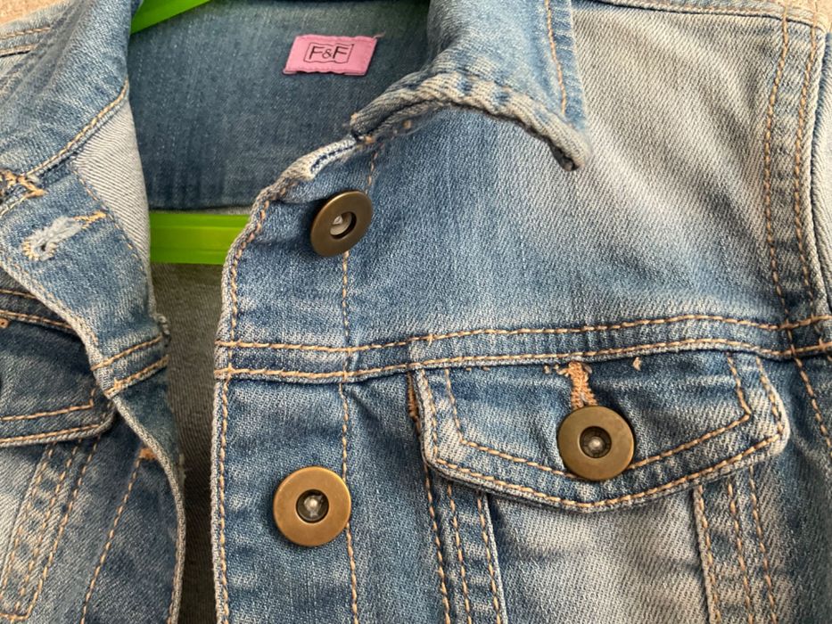 Джинсова курточка для дівчинки F&F, 128