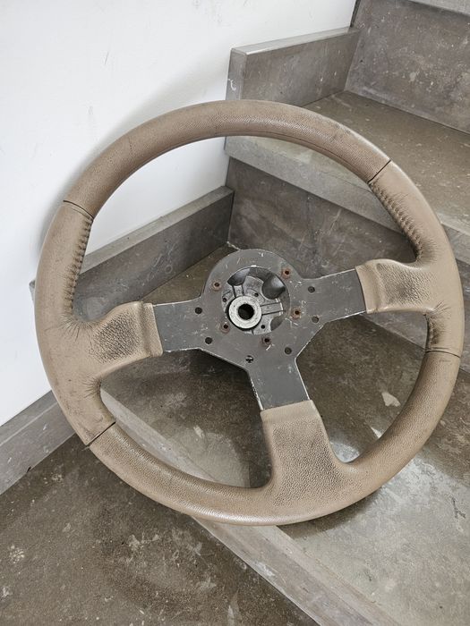 Volante Renault super 5 Baccara
