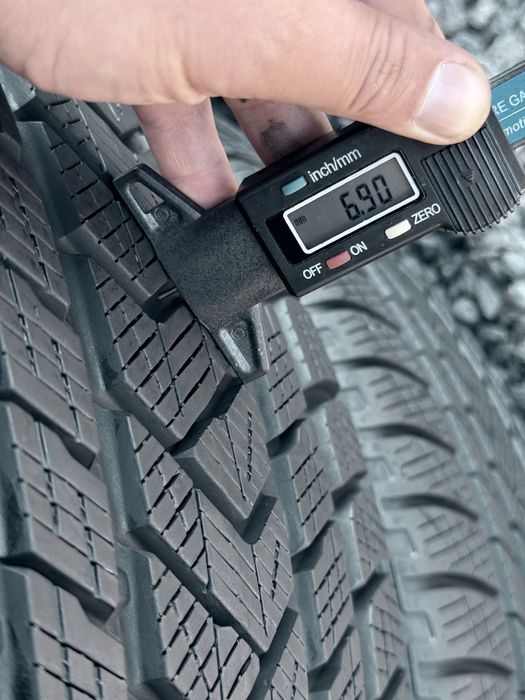 285 35 22 Pirelli Scorpion Winter 95% 2025 Шини Зима