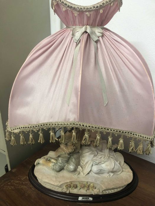 Candeeiro antigo em marfinite