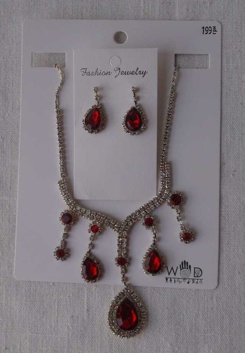 Колье и Серьги  (бижутерия)