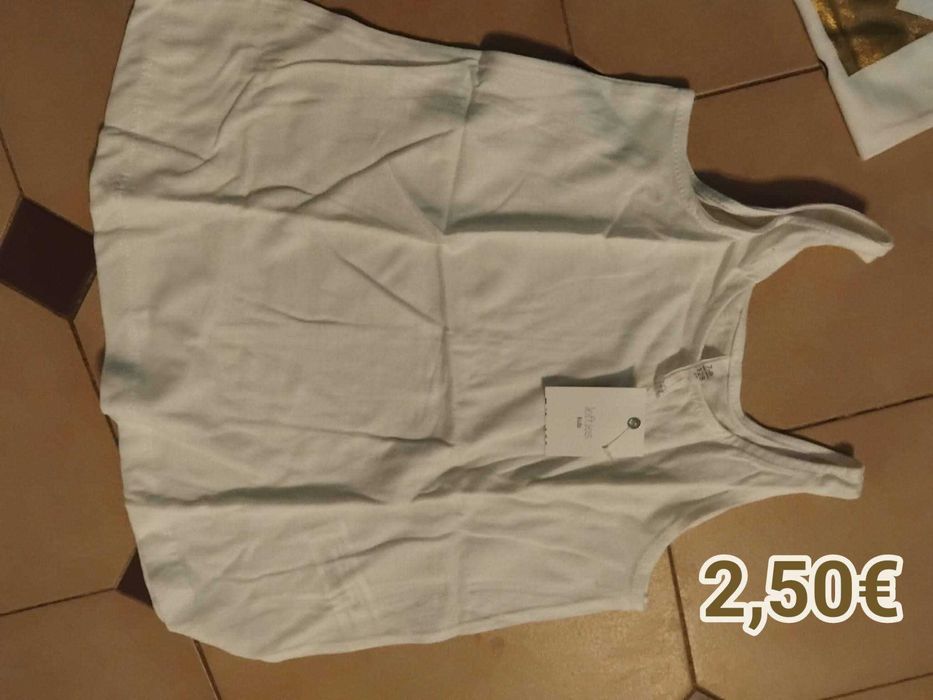 Roupa e calçado criança