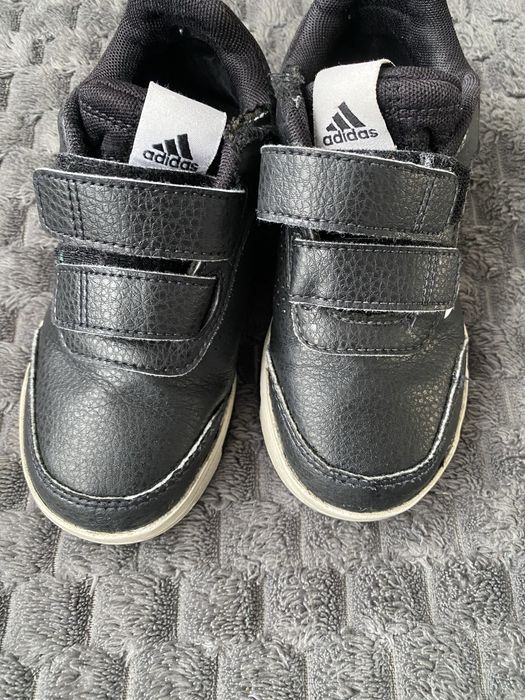 Adidas кросівки для хлопчика 28.5-29 розмір 18.5 см устілка