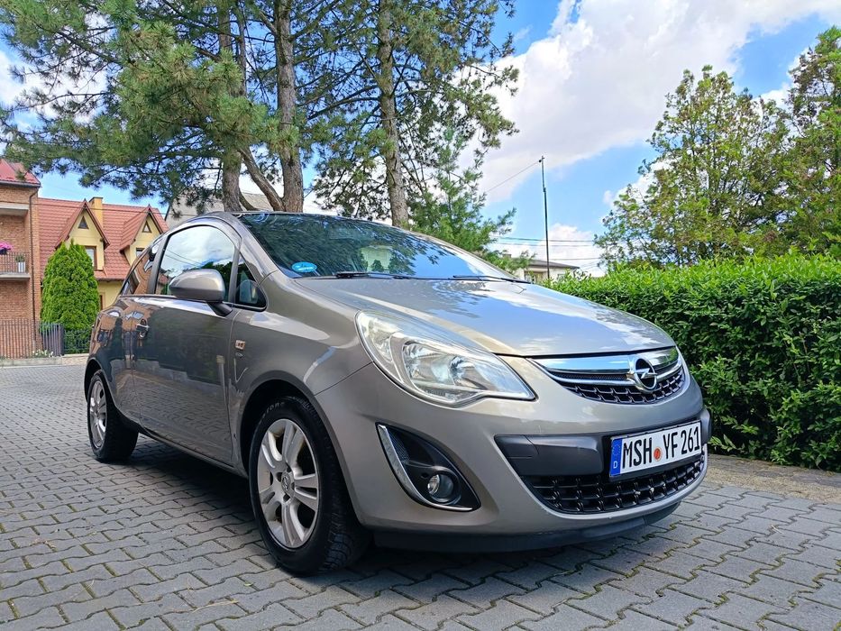 Opel Corsa Lift/alufelgi/klima/lakier piękny
