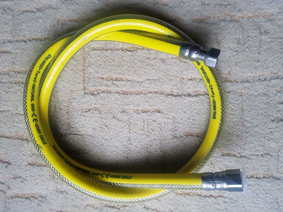 Wąż przewód do kuchenki gazowej  DN12 . 1/2 cala . NOWY .