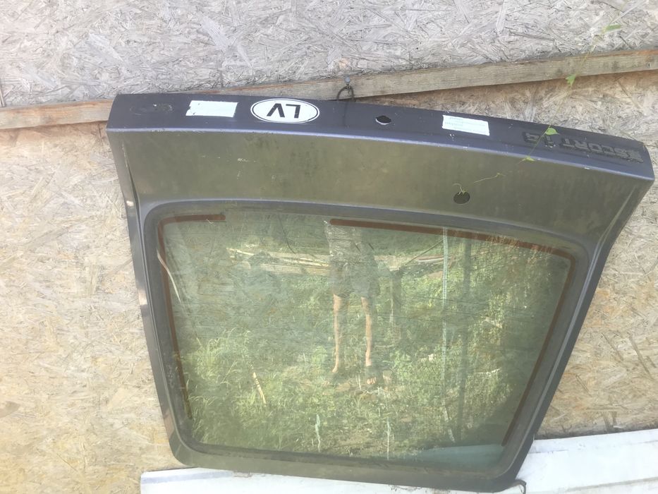 Кришка багажника форд ескорт